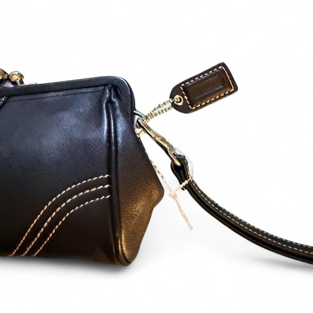 Coach Soho Black Leather Kisslock Wristlet Clutch - Picture 4 of 4